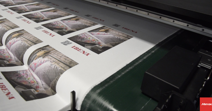 Textil-Direktdruck auf elastischen und dünnen Stoffen mit TX300P-1800B
