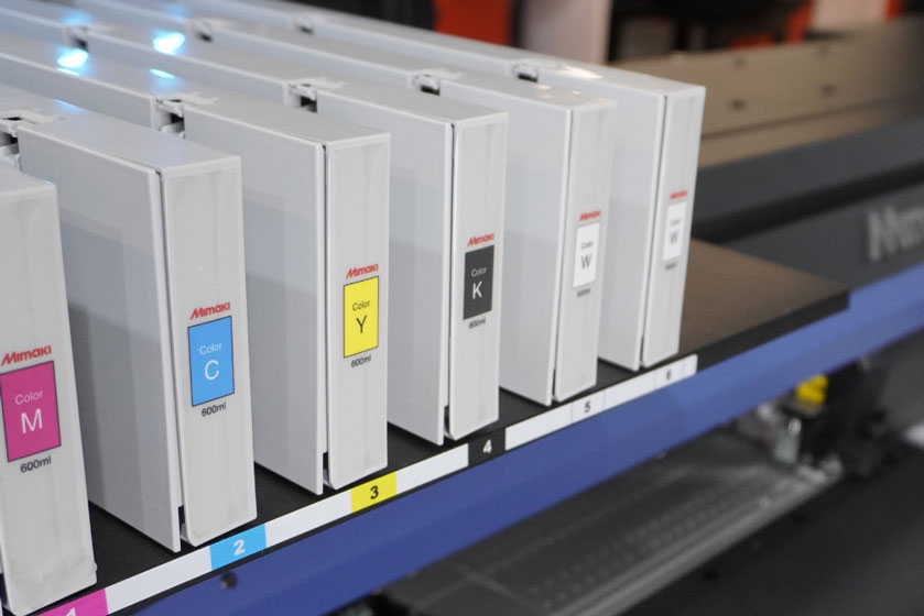 Den passenden Mimaki DTF-Drucker und die richtige Tintenkonfiguration wählen